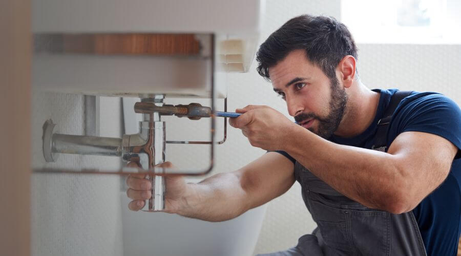 Expert burst pipe repair services in Mound City, SD